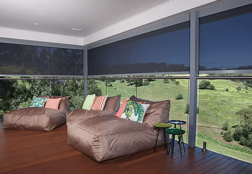 Outdoor Blinds Lounge